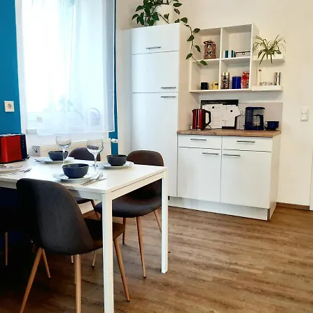 Apartment Große Altbauwohnung Auf Dem Land *