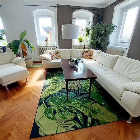 Große Altbauwohnung Auf Dem Land * Kallham