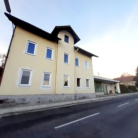 Apartmán Grosse Altbauwohnung Auf Dem Land Kallham