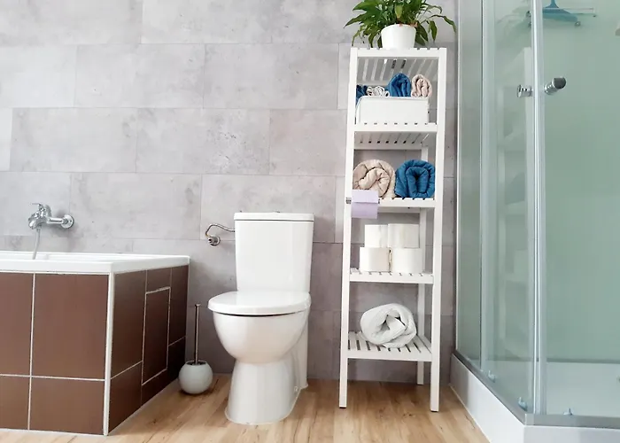 Grosse Altbauwohnung Auf Dem Land