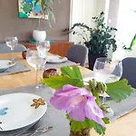 Grosse Altbauwohnung Auf Dem Land *