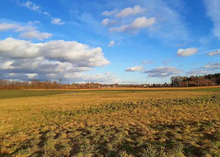 Daire Grosse Altbauwohnung Auf Dem Land
